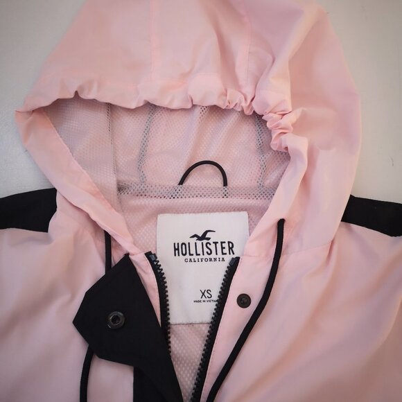 Hollister Ladies Size XS Pink White & Black Athletic Hooded Jacket - Picture 5 of 14